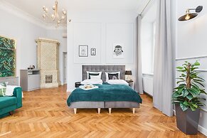 Traveler's Best- Old Town Guesthouse