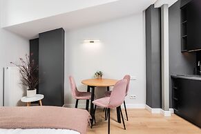 Smart Apartments- Old Town Train Station