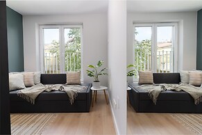 Smart Apartments- Old Town Train Station