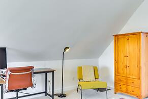 Dreamy Hudson Valley Cottage w/ State Park Views