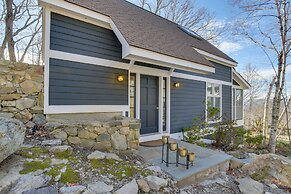 Dreamy Hudson Valley Cottage w/ State Park Views