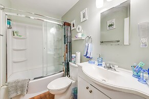 Colonial Heights Home w/ Large Yard & BBQ Grill!