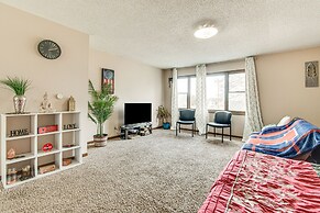 Savoy Apartment ~ 4 Mi to University of Illinois!
