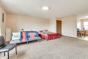 Savoy Apartment ~ 4 Mi to University of Illinois!