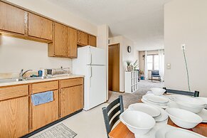 Savoy Apartment ~ 4 Mi to University of Illinois!