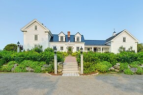 Oceanfront Mid-coast Maine Home w/ Private Beach!