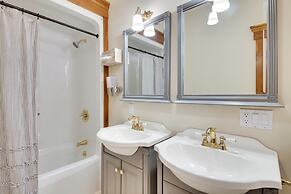 Oceanfront Mid-coast Maine Home w/ Private Beach!