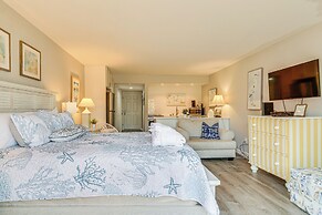 Hilton Head Island Studio w/ Patio: Walk to Beach!