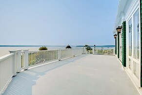 Elegant Oceanfront Maine Estate w/ Gazebo