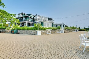 Elegant Oceanfront Maine Estate w/ Gazebo