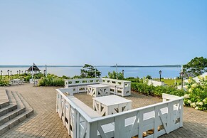 Elegant Oceanfront Maine Estate w/ Gazebo