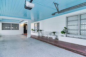 Davis Island Home w/ Lanai: 3 Mi to Downtown Tampa