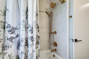 Davis Island Home w/ Lanai: 3 Mi to Downtown Tampa