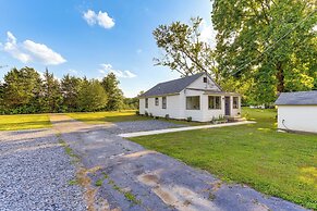 Charming Virginia Retreat w/ Covered Porch & Yard!