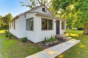 Charming Virginia Retreat w/ Covered Porch & Yard!