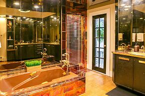 Heated Pool: Tropical Townhome in Wheat Ridge