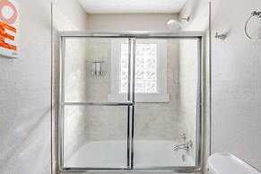 Pet-friendly Georgia Retreat w/ Fire Pit & Porch!