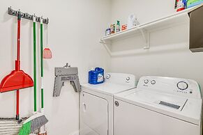 Spacious Grand Prairie Home w/ Fenced Yard + Patio