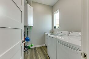 6 Mi to Beach: Modern Rockport Home!