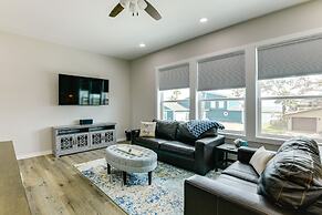 6 Mi to Beach: Modern Rockport Home!