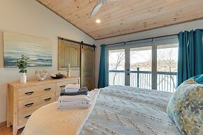 Lakefront Townhome w/ Dock: 6 Mi to Blue Ridge!
