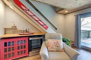 Lakefront Townhome w/ Dock: 6 Mi to Blue Ridge!