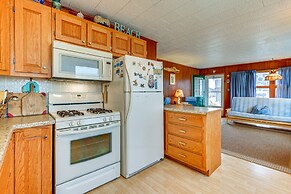 Beachfront Lavallette Home - 2 Mi to Casino Pier!