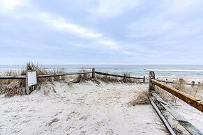 Beachfront Lavallette Home - 2 Mi to Casino Pier!