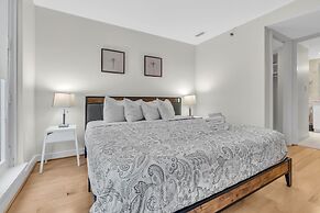 Centrally Located Furnished Apt In Penn Quarter 2 Bedroom Apts by RedA