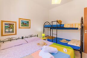 Casa Lory 3 cozy and near the sea