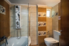 Agaloula Centrally Located Apartments, Lakka