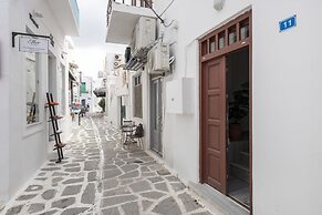 Parikia's Cute Pebble