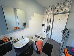 Spacious 3-Bedroom House with Parking