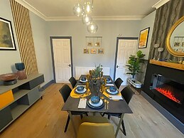 Spacious 3-Bedroom House with Parking