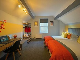 Spacious 3-Bedroom House with Parking