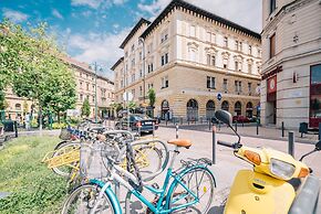 Venus Apartments - Market Hall