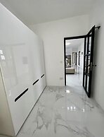 Captivating Brand New Apartment in Pereybere