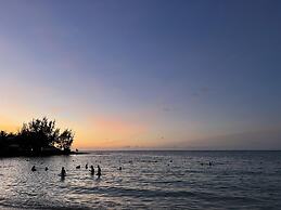 Captivating Brand New Apartment in Pereybere