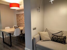 Montserrat Apartments by gaiarooms