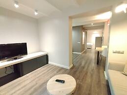 Montserrat Apartments by gaiarooms