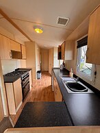 3 Bedroom, pet Friendly, Lyons Winkups, Towyn