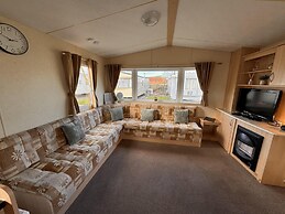 3 Bedroom, pet Friendly, Lyons Winkups, Towyn