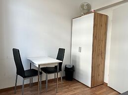 Cozy 3BR shared Apt. Wien Simmering