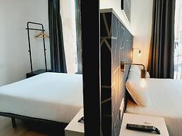 Hostal Laia by gaiarooms