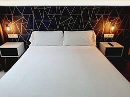 Hostal Laia by gaiarooms