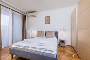 Venus Apartments - Synagogue I