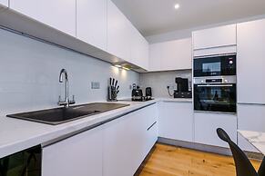 Remarkable 2-bed Apartment in Birmingham