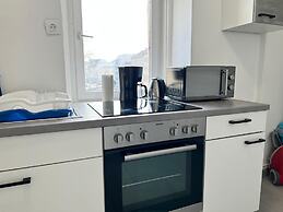 Welcoming 4BR shared Apt.-best location