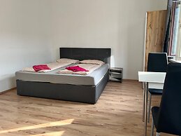 Welcoming 4BR shared Apt.-best location