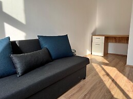 Welcoming 4BR shared Apt.-best location